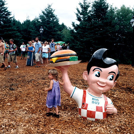 "Hey mom – photo me by this vegan, wheat-free, organic burger."