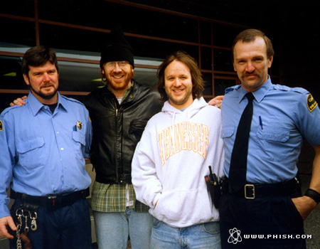Customs agents at the Canadian border, 11.23.1996