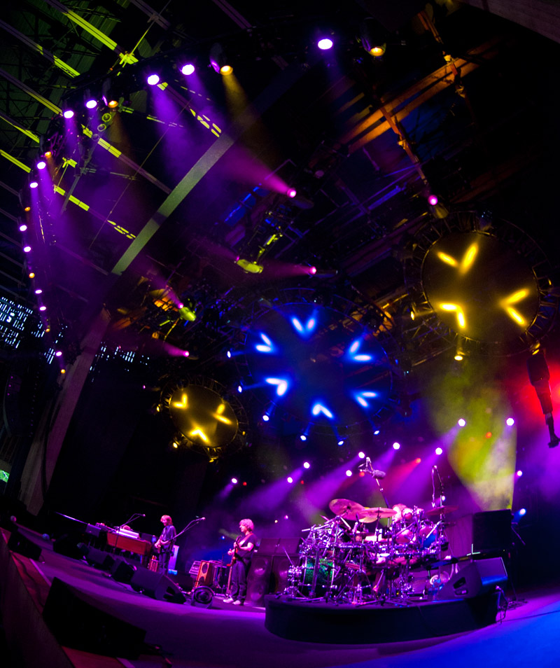 Lights. Photo by Dave Vann © Phish 2010