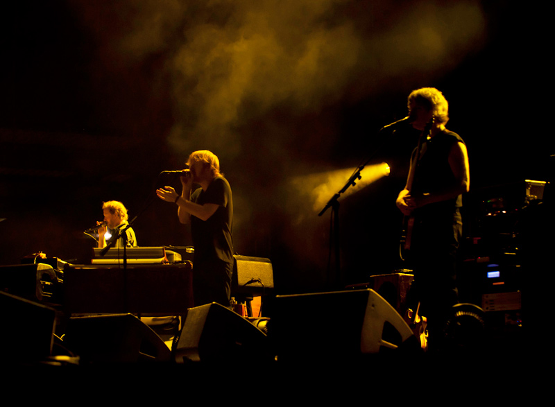 You Enjoy Myself Vocal Jam. Photo by Brian Craig © Phish 2010.