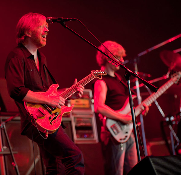 Light. Photo by Dave Vann © Phish 2010