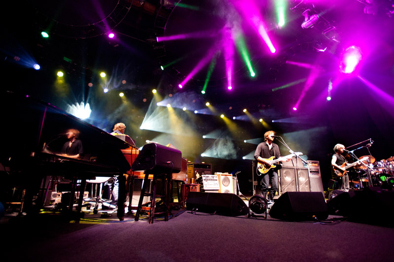 Photo by Dave Vann © 2010 Phish
