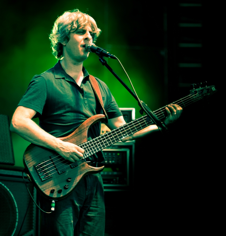 Mike during Runaway Jim. Photo by Dave Vann © Phish 2010