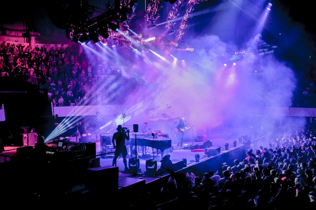 10-19-13_DSCF0319_Phish_Hampton_by_Dave_Vann