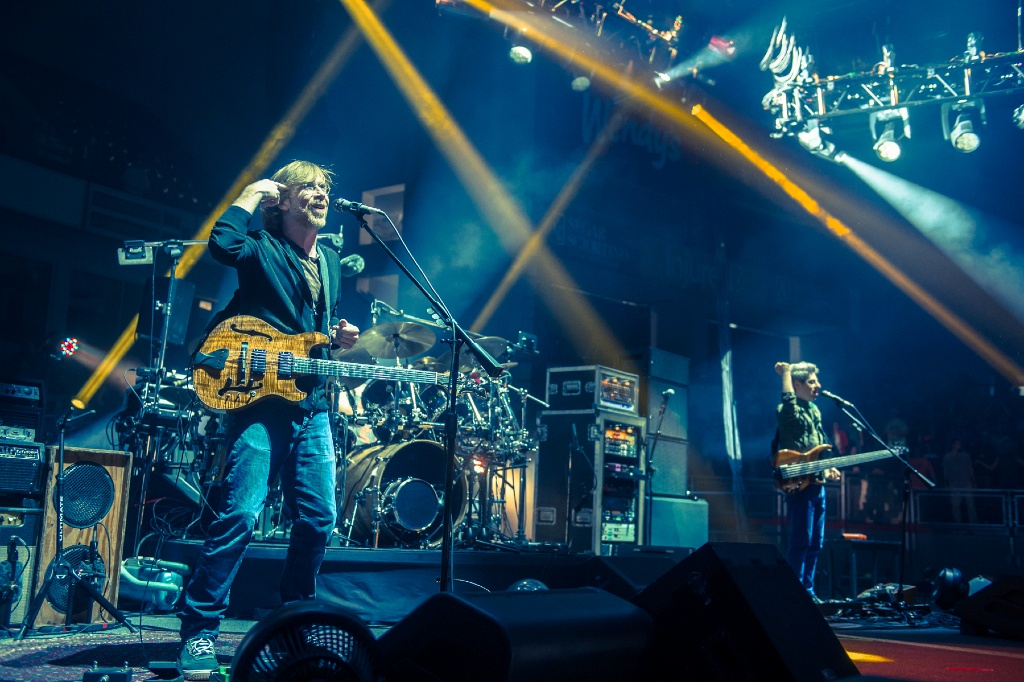 10/22/2013 Blue Cross Arena Rochester, NY