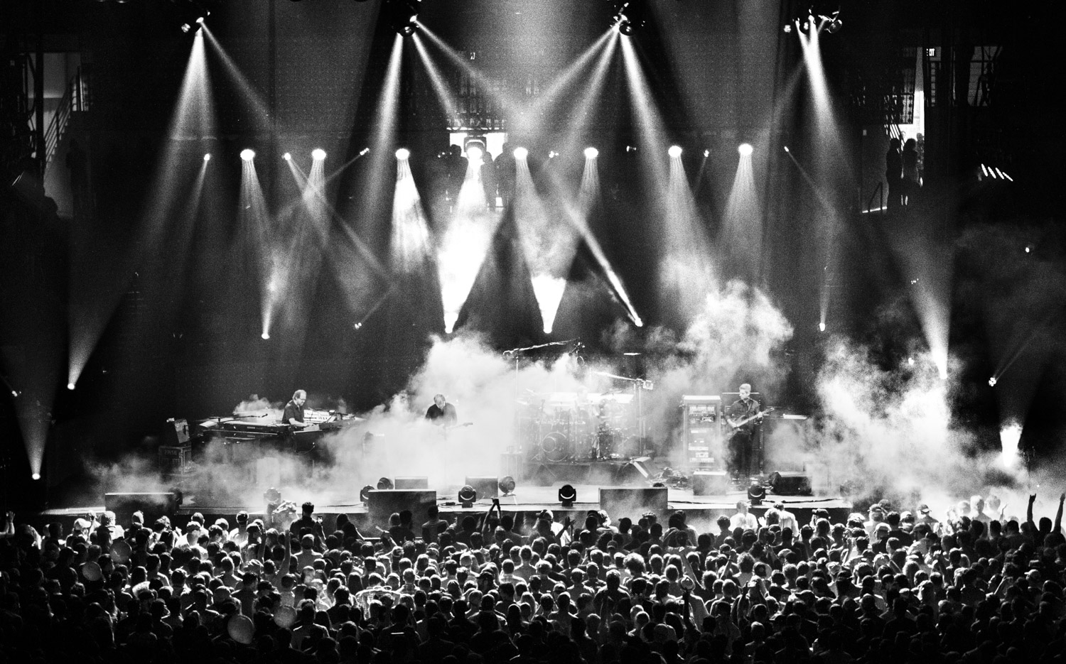 Photo by Rene Huemer © Phish 2016.